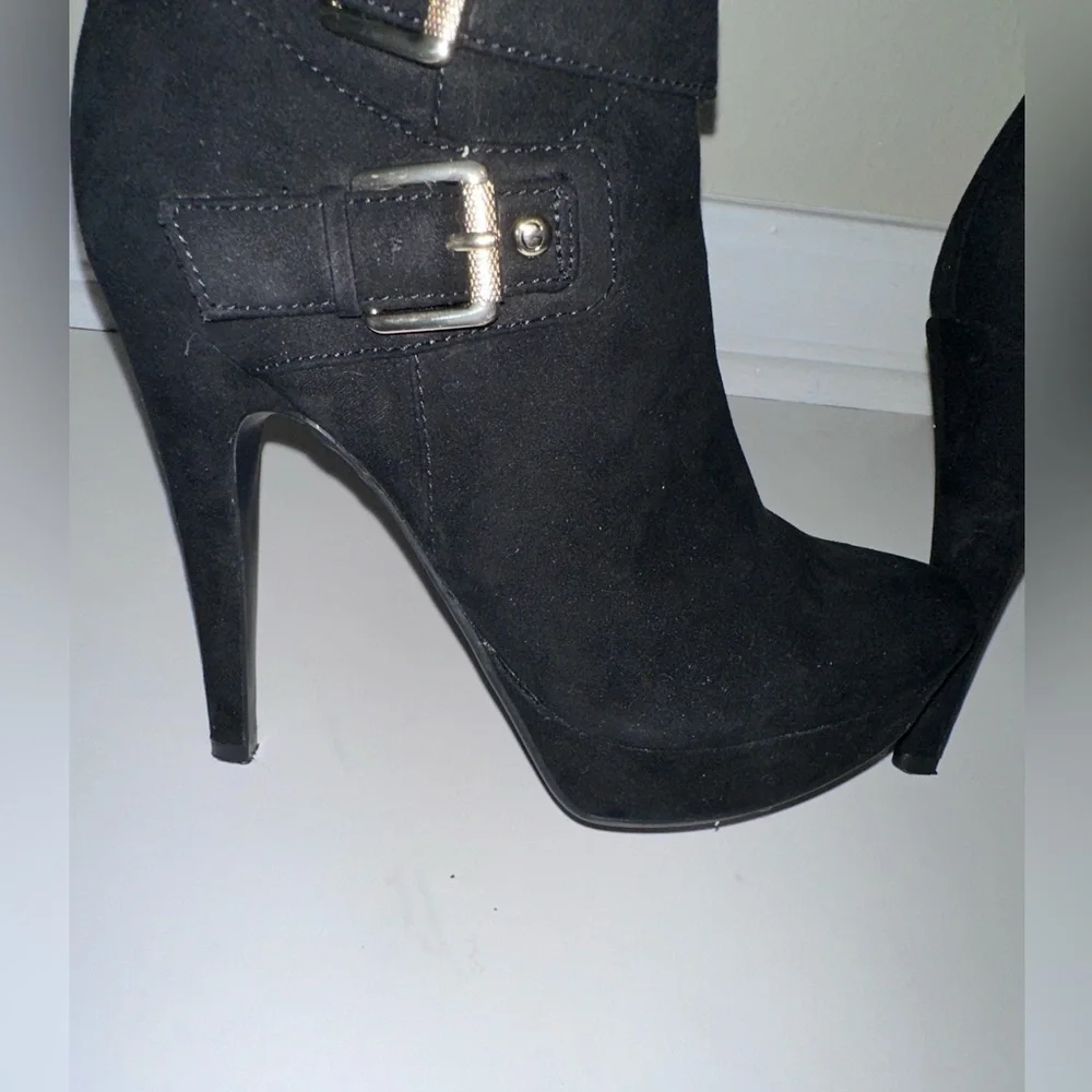 Guess GGDolli2 Black Quilted Platform Knee High Heeled Boots
